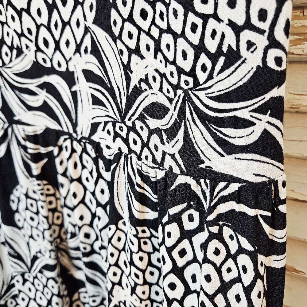 Reitmans Pineapple Print Open Back Midi Dress Medium - Picture 7 of 16